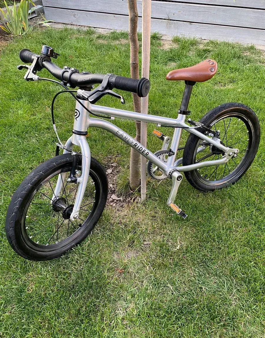 Early rider 16