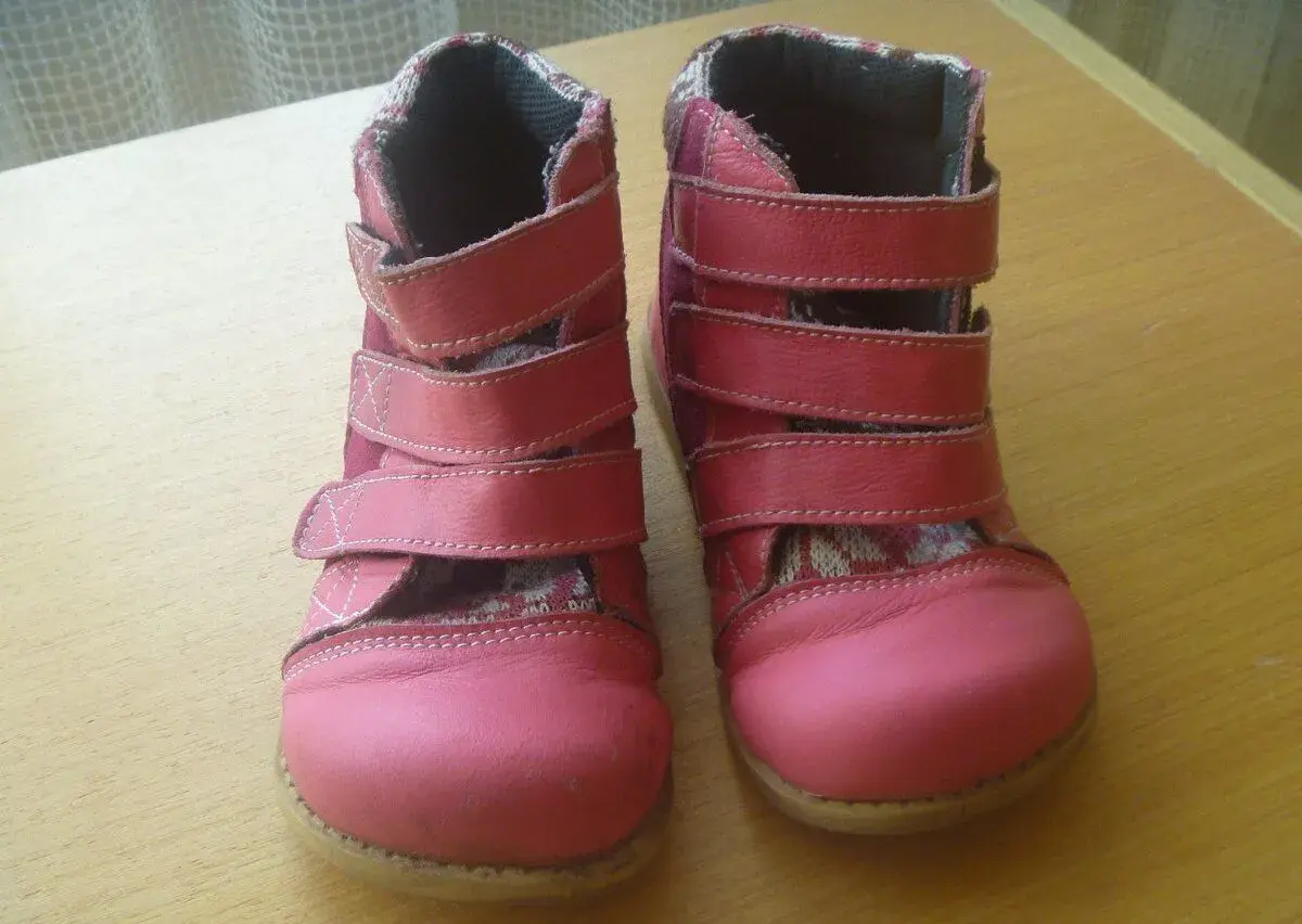 růžové koženkové barefoot kotníčkové boty vel. 31