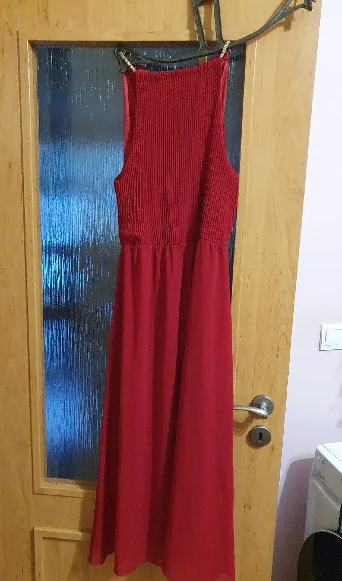 Společenské nebo letní šaty