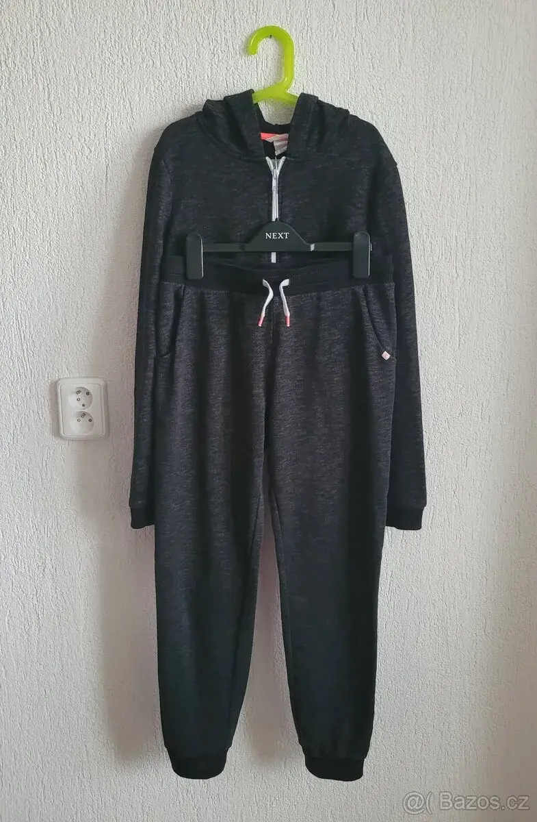 H&M tepláková souprava černý melír, vel. 158/164