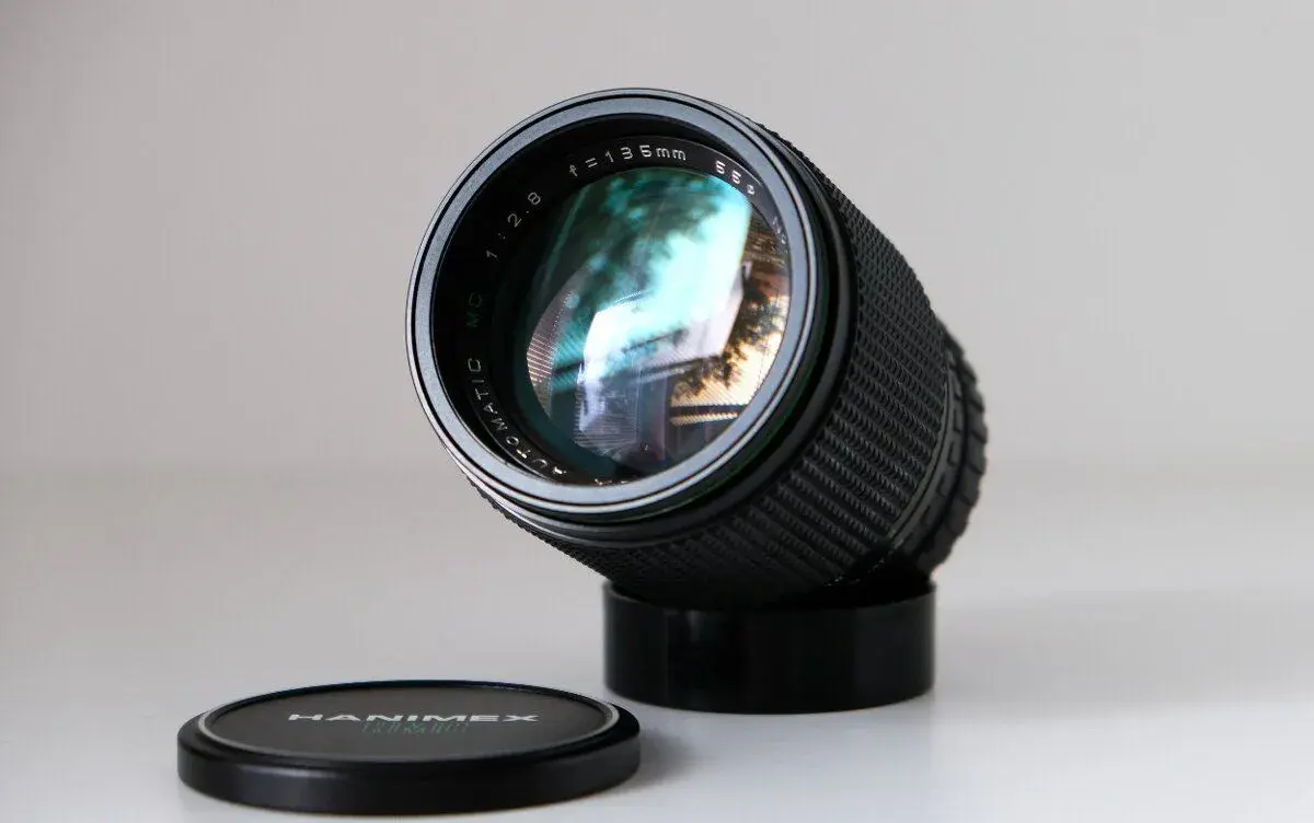 Hanimex Automatic MC 135mm f/2.8 - (M42)