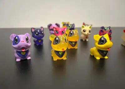 Set 16 ks sběratelských figurek zvířátek Cupcake Surprise