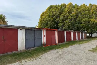 Prodám garáž v Třeboni