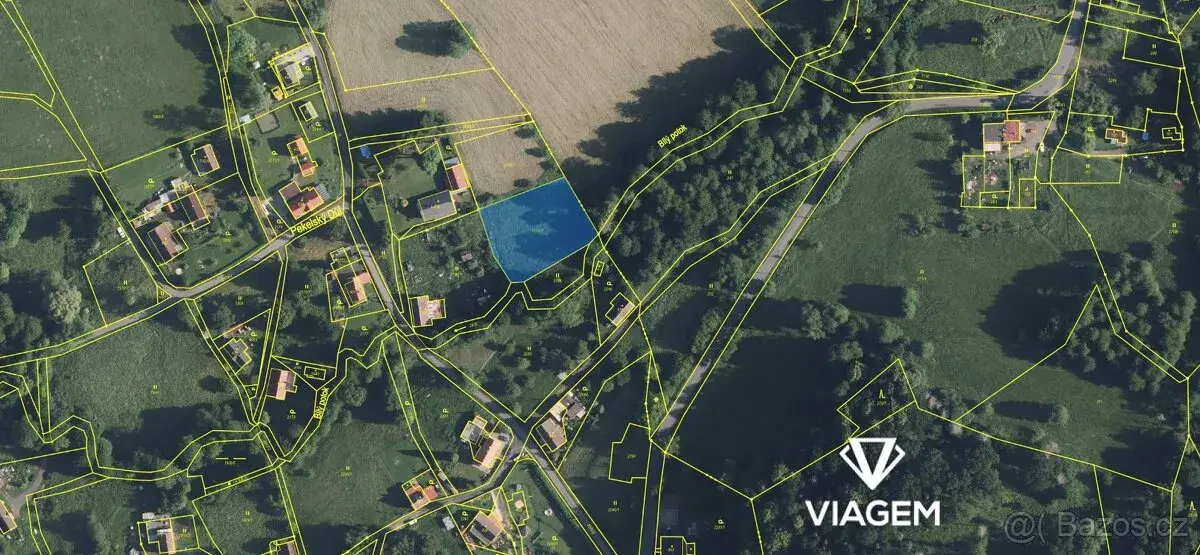 Zahrada 2 379 m², Podíl 67 % o výměře 1 586 m²