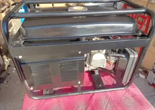 Generátor WOODSTAR GP25,230V, 2200W, 6,5Hp, 3000 otáček, ben