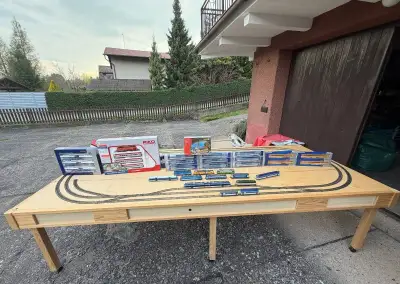 Kolejiště H0, rozměr 3,14 x 1,3m, včetně lokomotiv a vozů