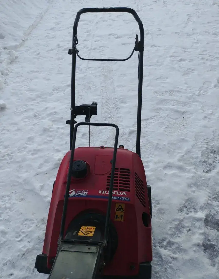 Sněžná fréza Honda