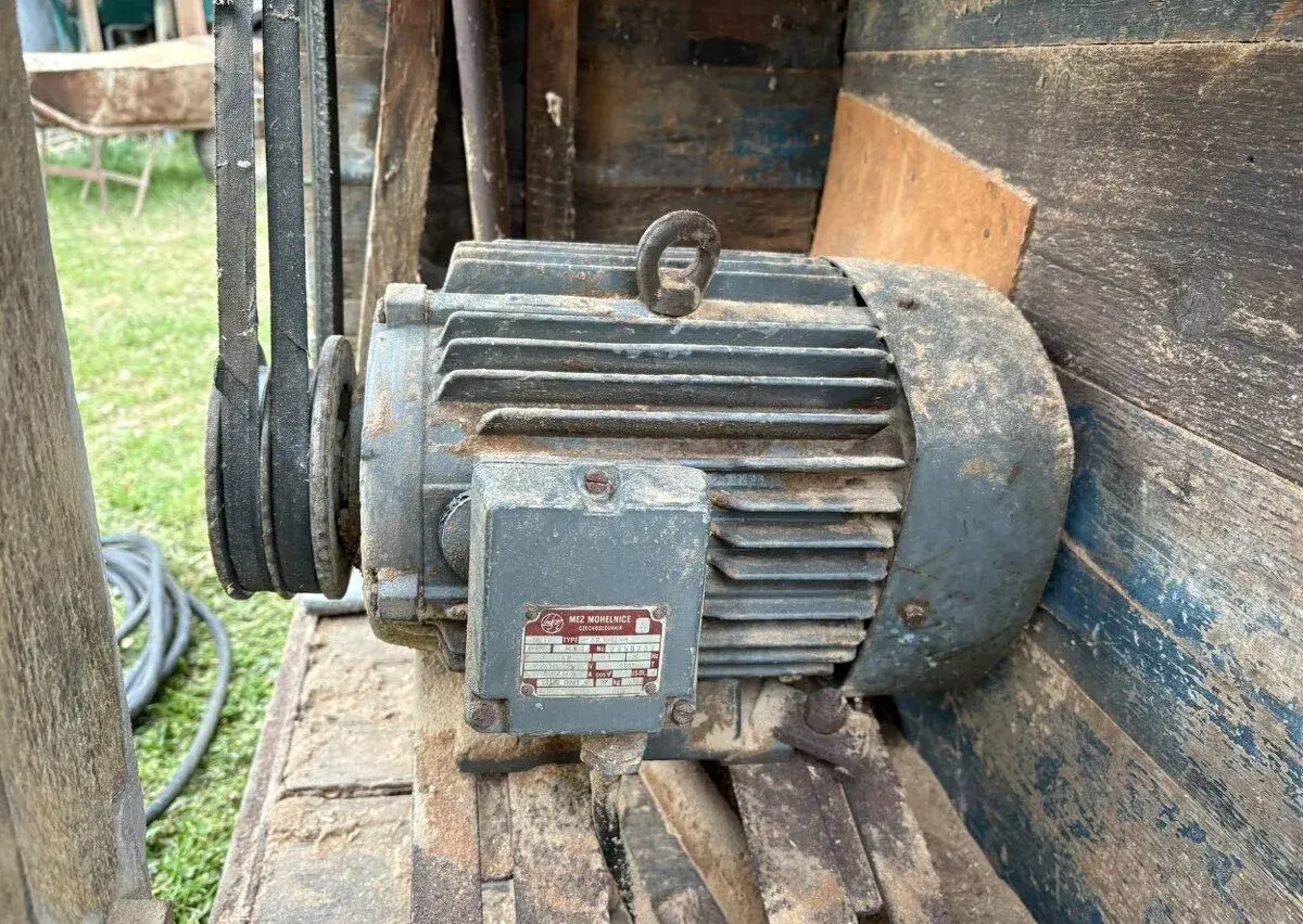Elektromotor patkový MEZ Mohelnice 3kw