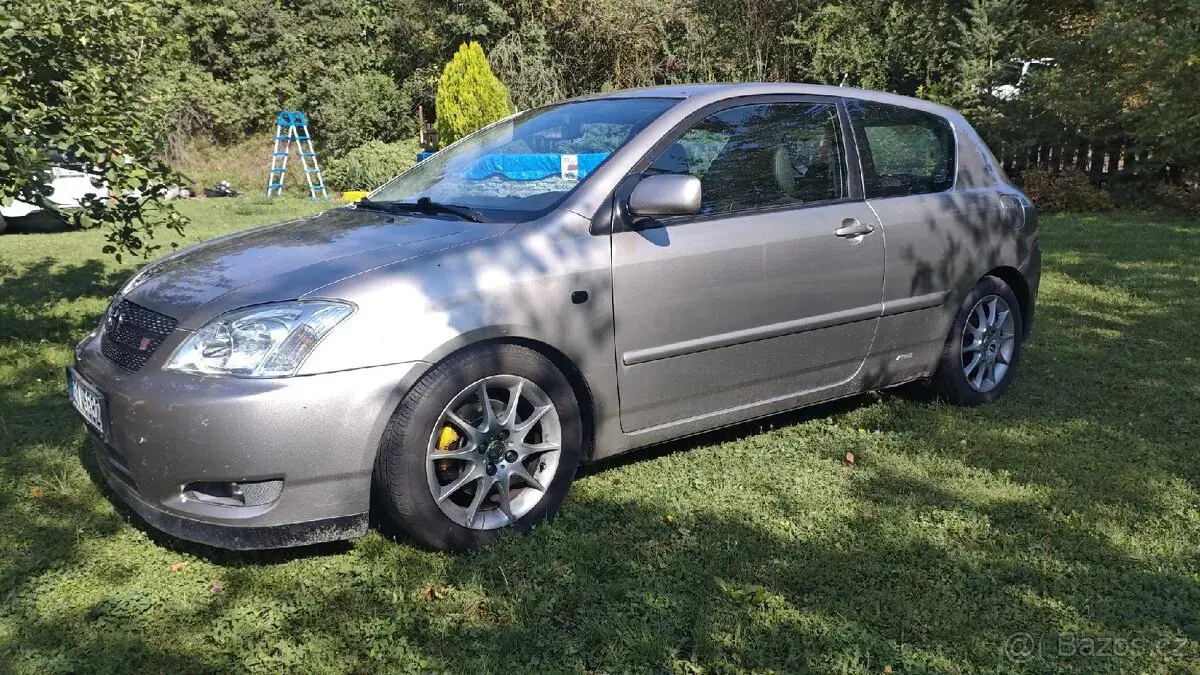 Toyota Corolla – 2002, 237 000 km