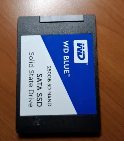 WD blue 250 GB SATA SSD