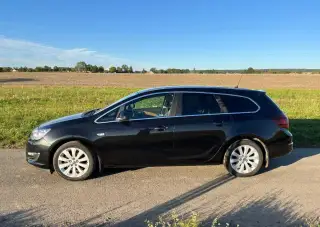 Opel Astra – 2013, 174 000 km