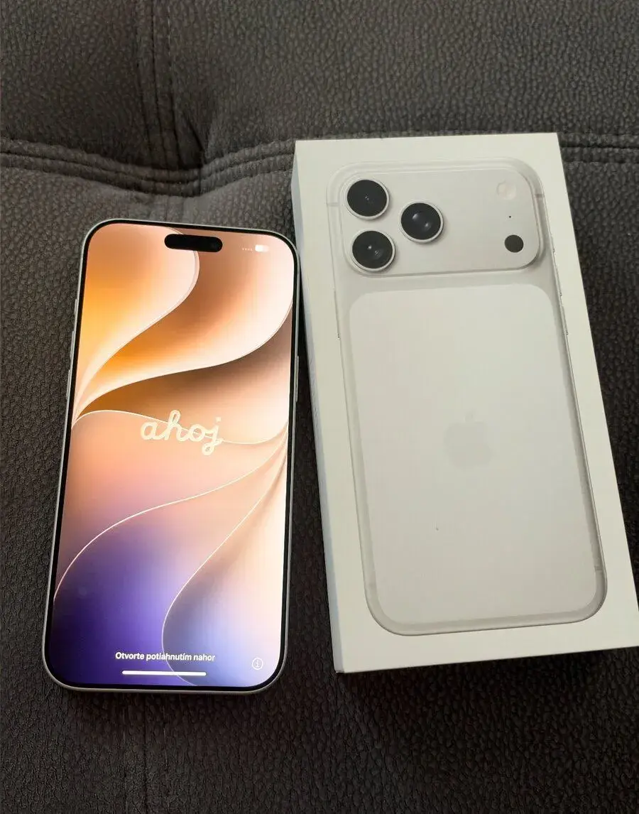 iPhone 17 Pro Max 256 GB Silver – záruka 11/2027