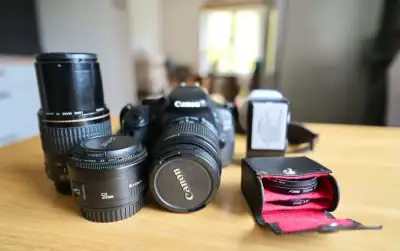 Canon EOS 600D + 3 objektivy a příslušenství
