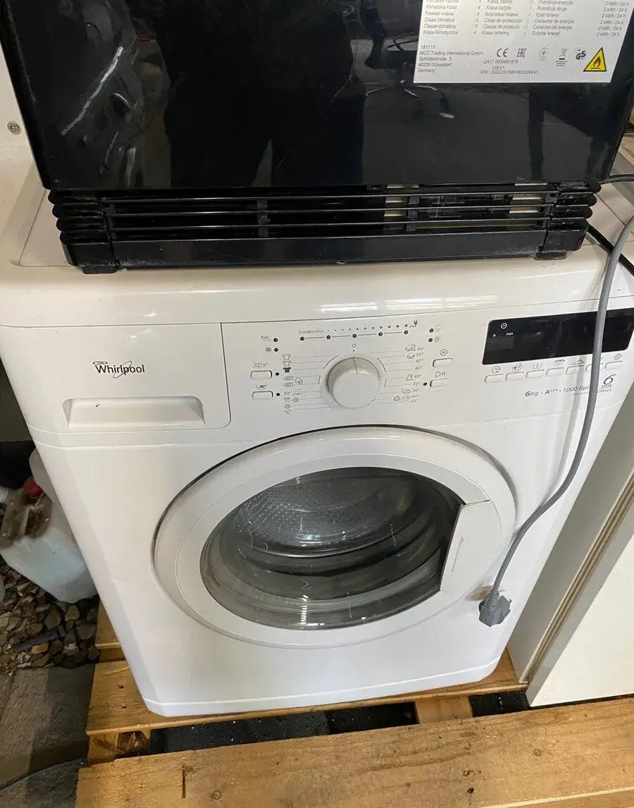 Úzká pračka Whirlpool 6kg