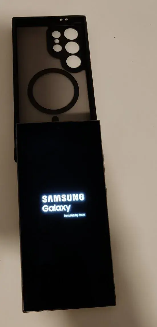Samsung Galaxy S24 Ultra 256g Stav