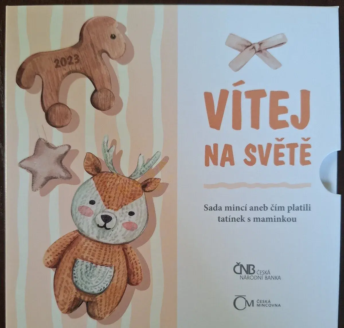 SADA OBĚŽNÝCH MINCÍ 2023 NAROZENÍ DÍTĚTE stand