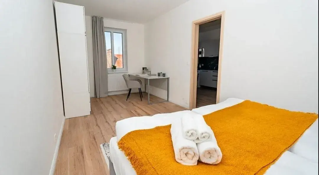 NOVOSTAVBA- Pronájem vybavenèho bytu 1+1, 34 m², Kotkova, Pl