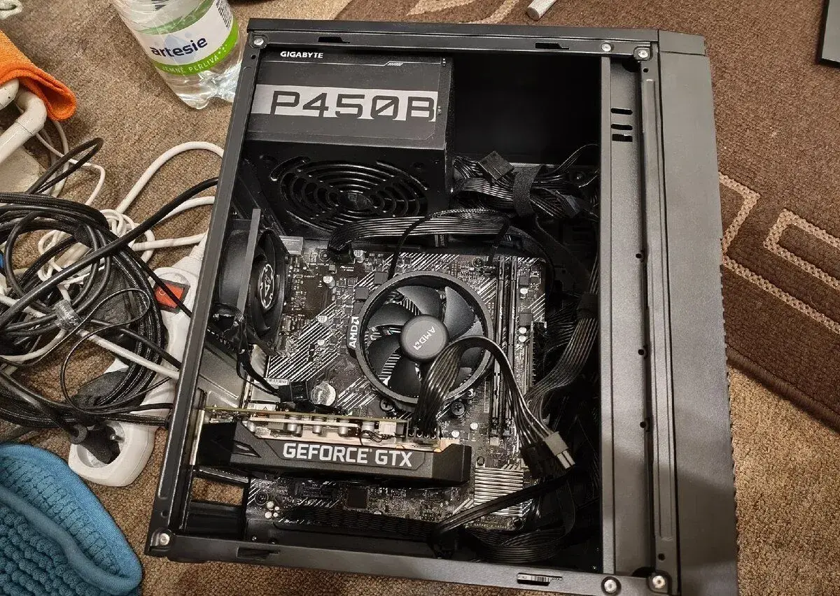 Herní PC Ryzen 5 5500 / GTX 1660 + monitor MSI 100 Hz