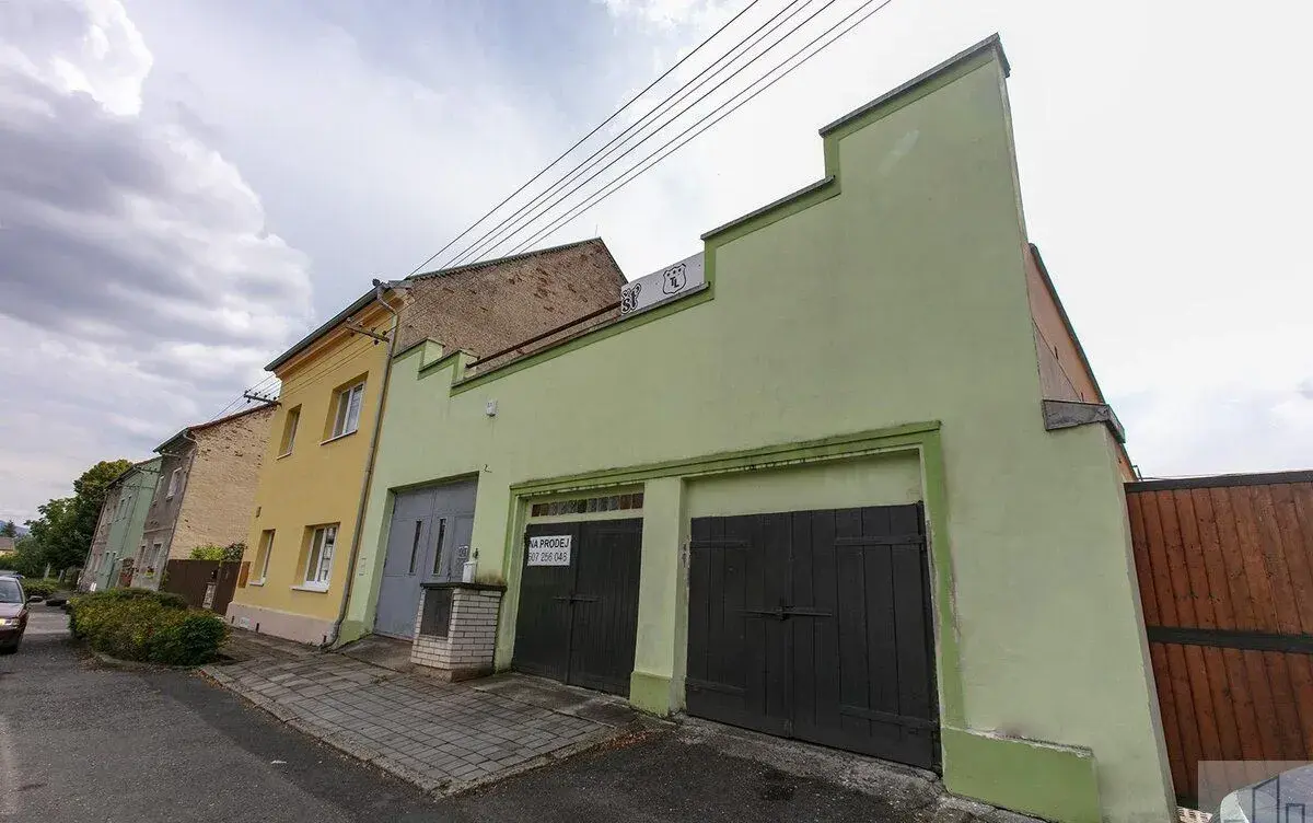 Prodej výrobních prostor v obci Lahošť, okr. Teplice