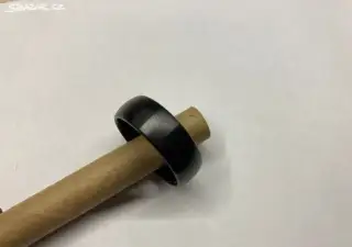 Prsten černý, ceramic