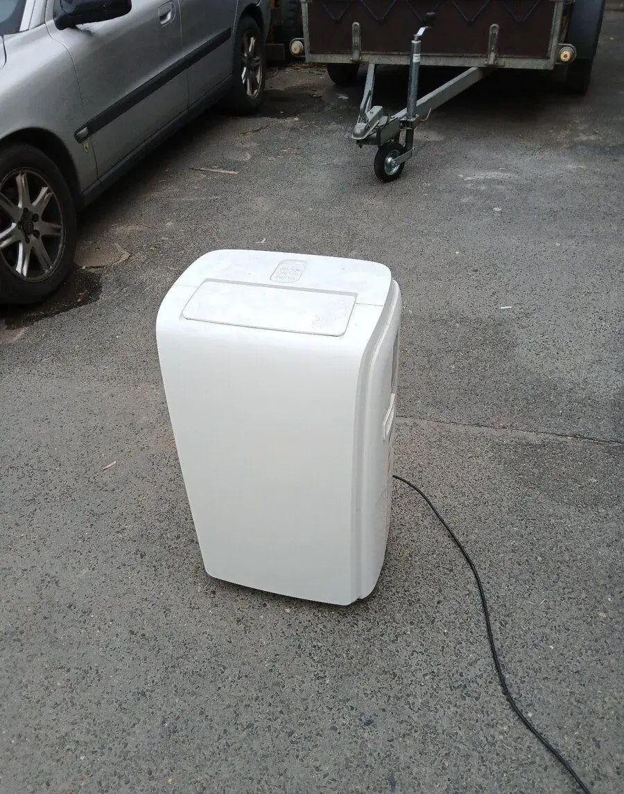 Mobilní klimatizace SAKURA 12 000 BTU – Wi-Fi