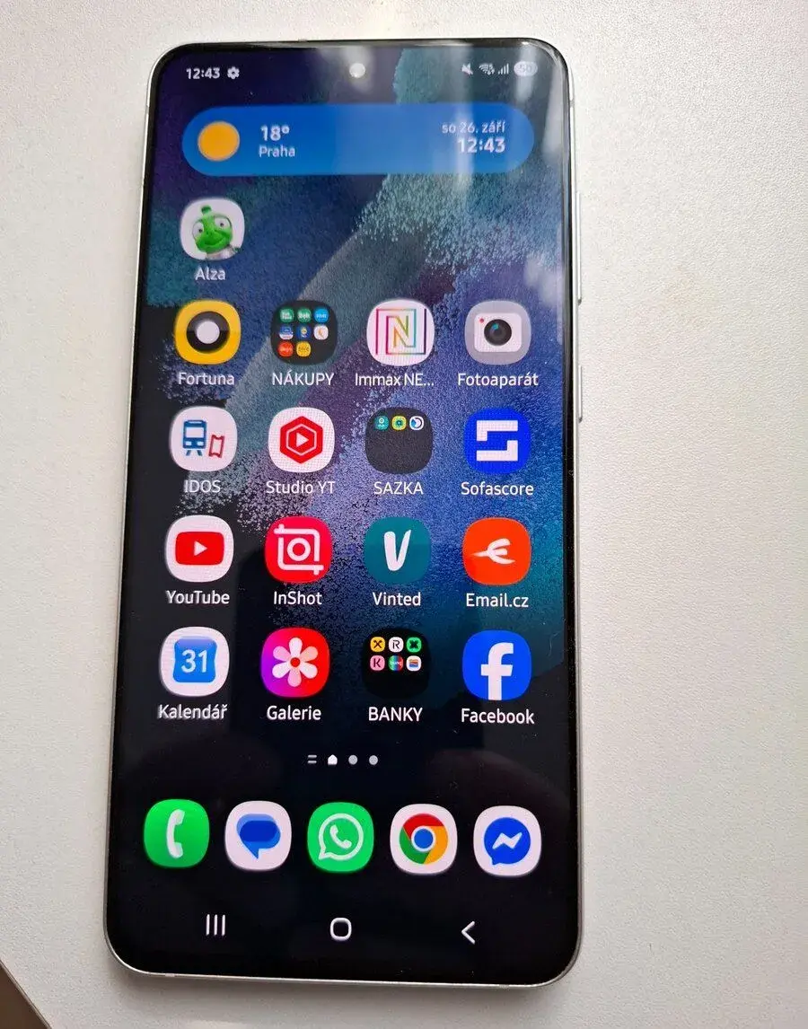 Samsung s21 FE 5G velmi pěkný
