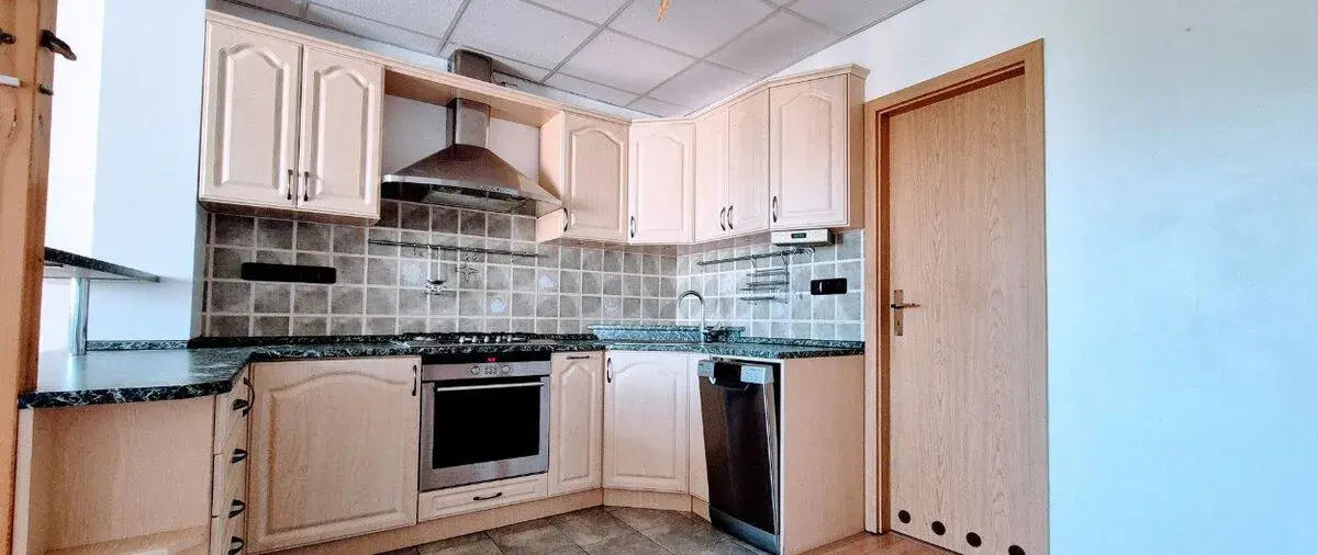 Prodej bytu 3+kk na ul.Seifertova s možností užívání zahrady