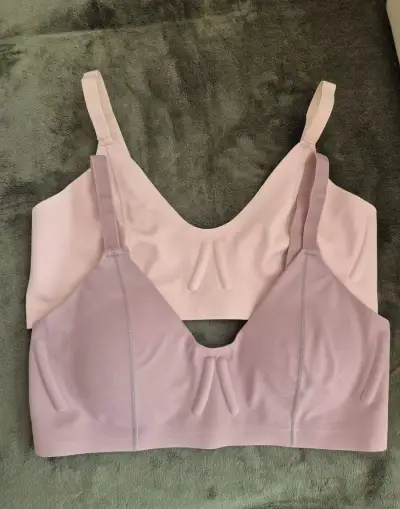 Set dvou růžových bezešvých podprsenek Body Flirt