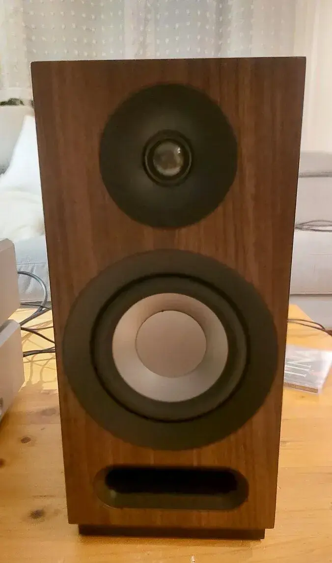 Jamo s803