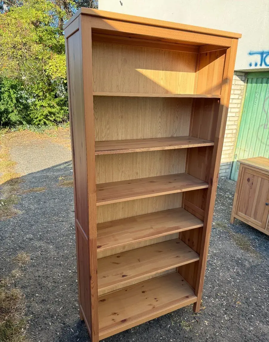 Knihovna IKEA Hemnes - přírodní borovice