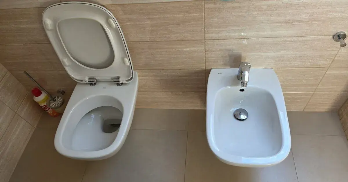 Záchodová a bidet mísa zn. KOLO