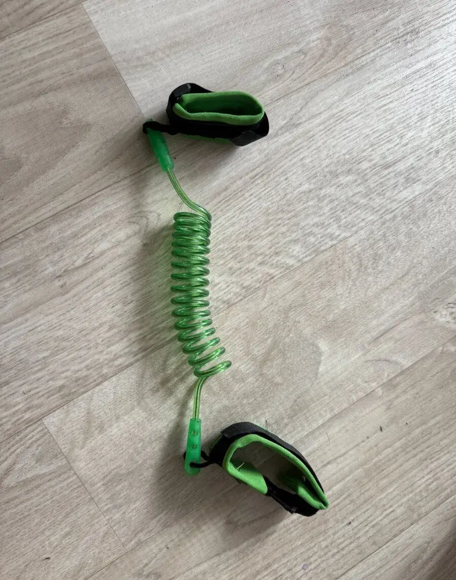 💚 Bezpečnostní vodítko / náramkové kšíry pro dítě (zelené)