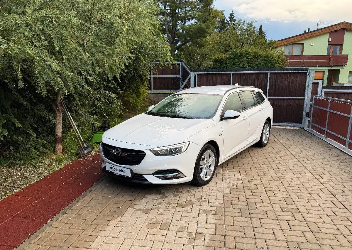 Opel Insignia – 2018, 130 681 km