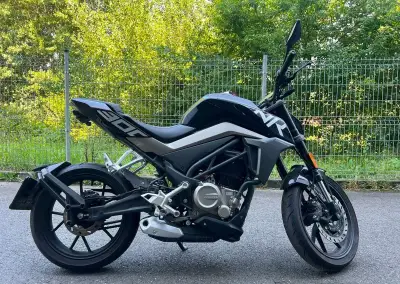 300NK motorka CFMOTO - stav