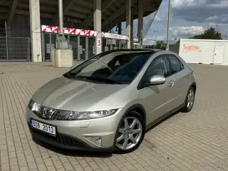 Honda Civic – 2006, 280 000 km