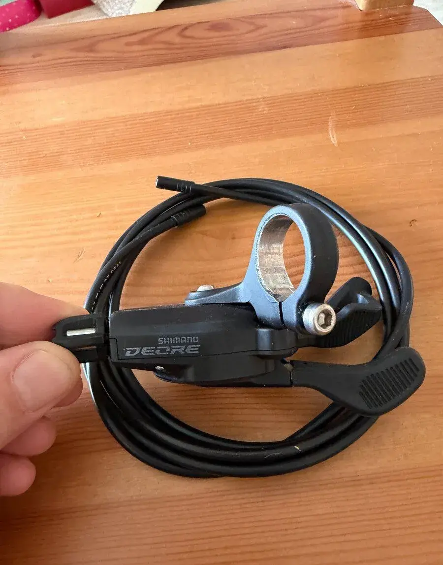 řadící páčka Shimano Deore 12s (SL-M6100) včetně bowdenu