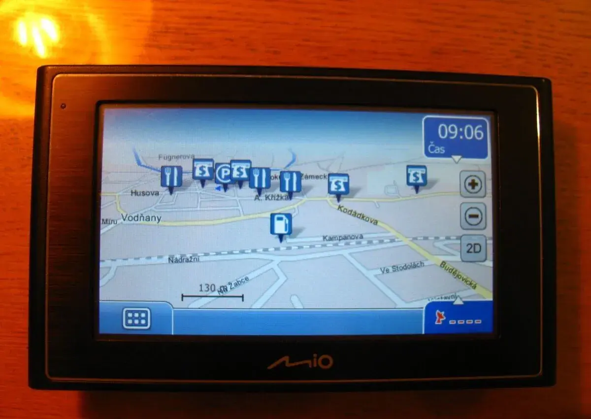 Navigace MIO MOVE 330