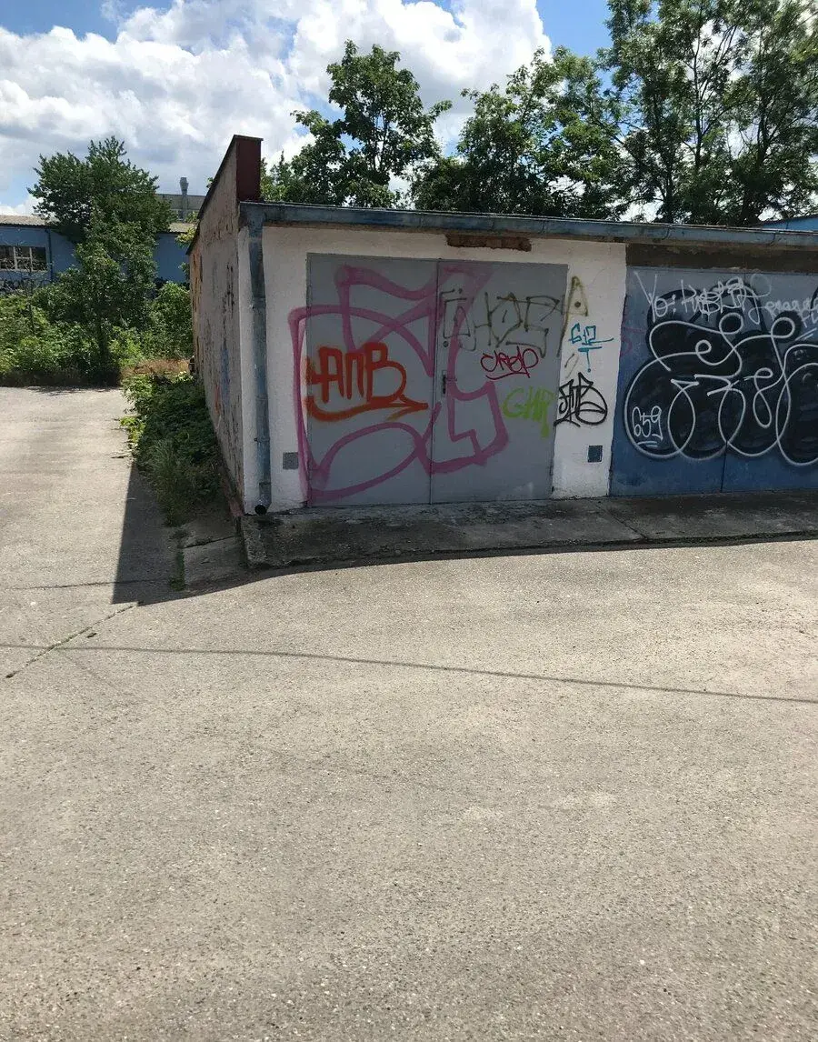 GARÁŽ PRAHA 4 Kačerov