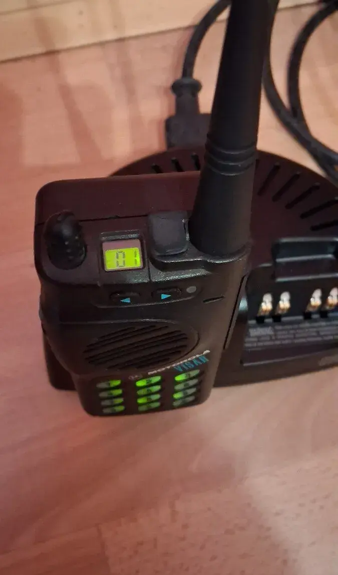 UHF Motorola Visar - sberatelsky kousek