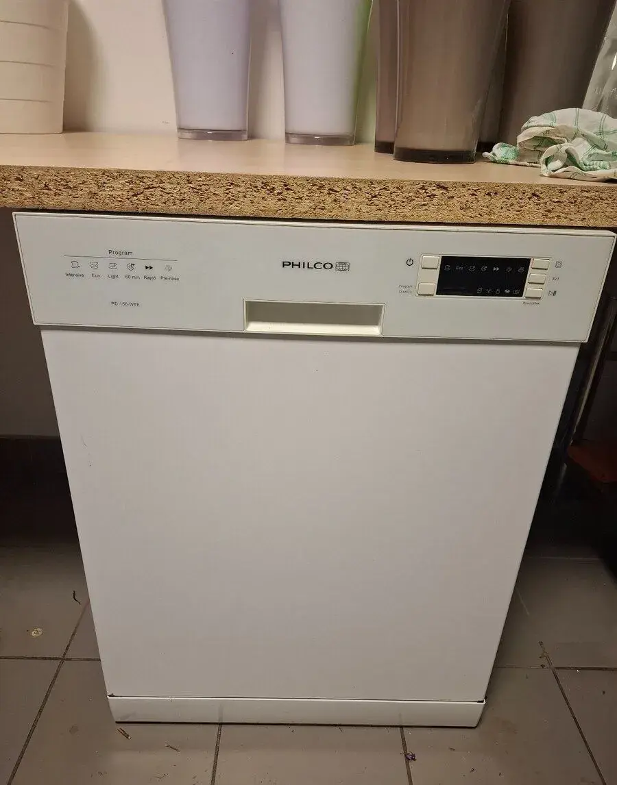Myčka Philco 60 cm 1900Kč
