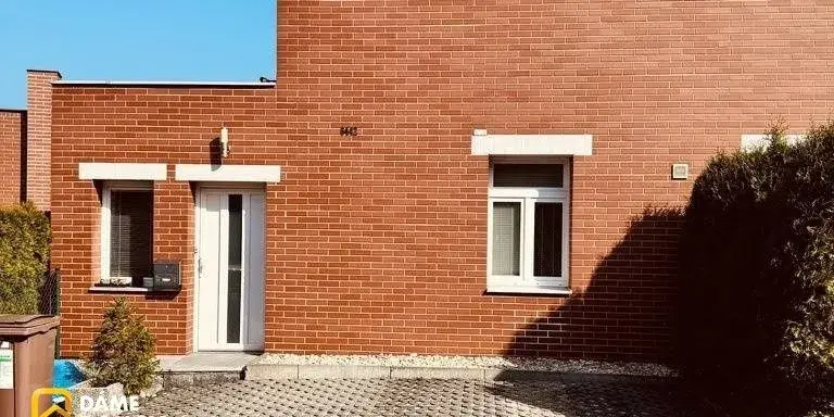 RD Lesní čtvrť 97 m², vlastní zahrada 151 m², terasa a 2 par