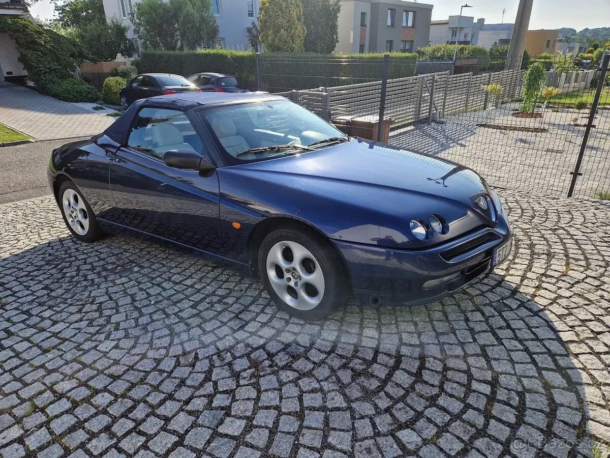 Alfa Romeo Spider – 2008, 169 000 km