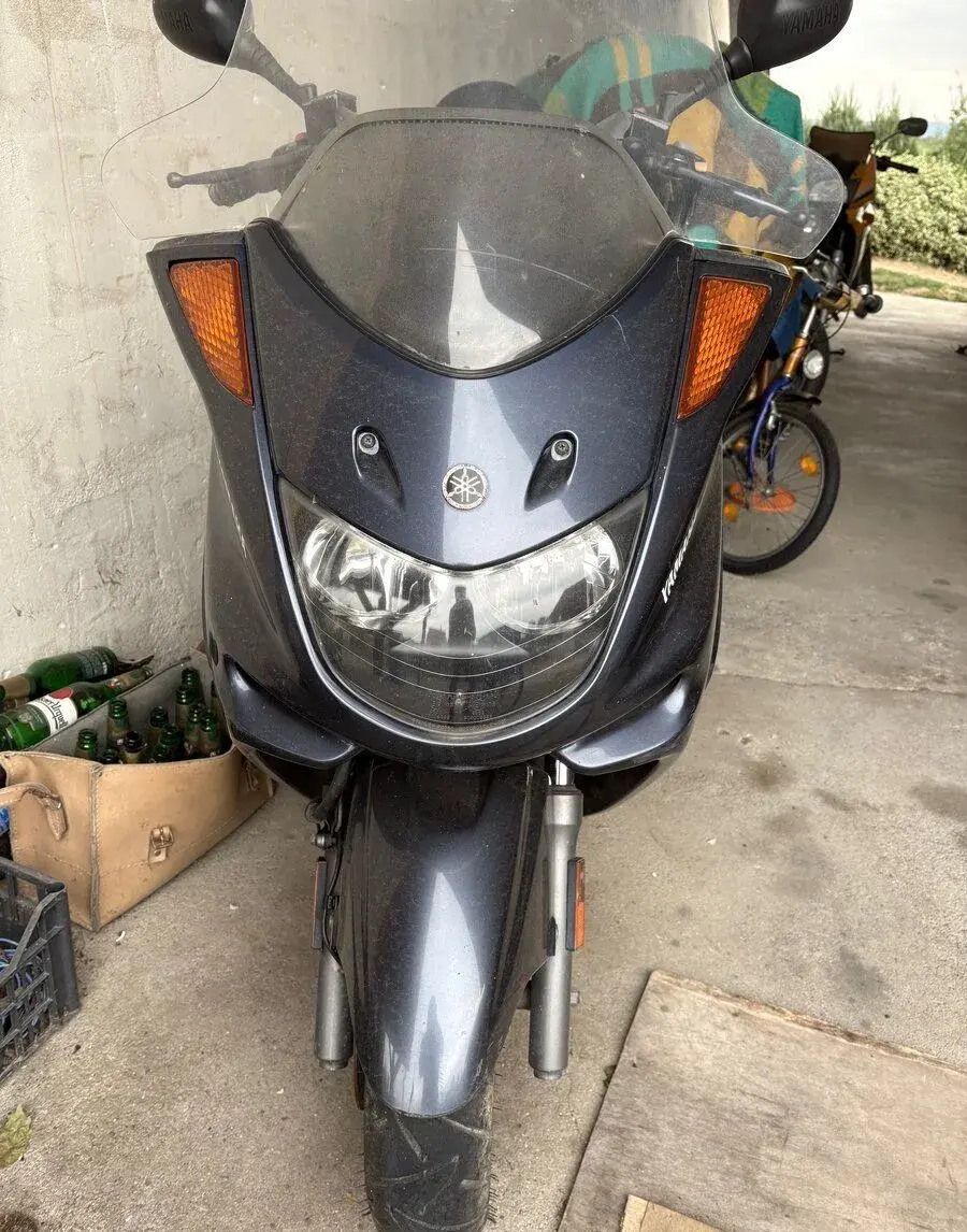 Yamaha majesty 250