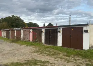 Pronájem garáže 16 m² - Sezimovo Ústí