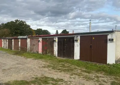 Pronájem garáže 16 m² - Sezimovo Ústí