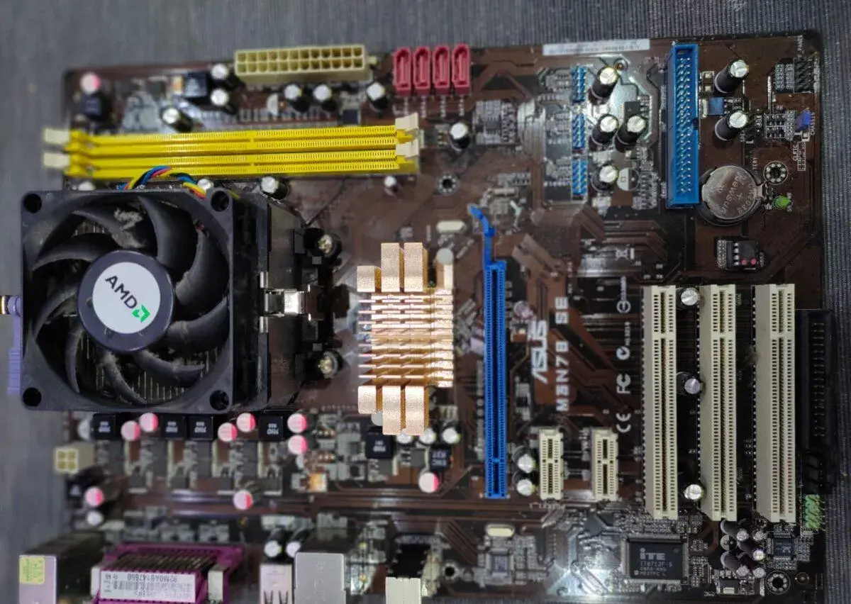Základní deska ASUS M3N78 SE+ CPU AMD PHENOM HD9650