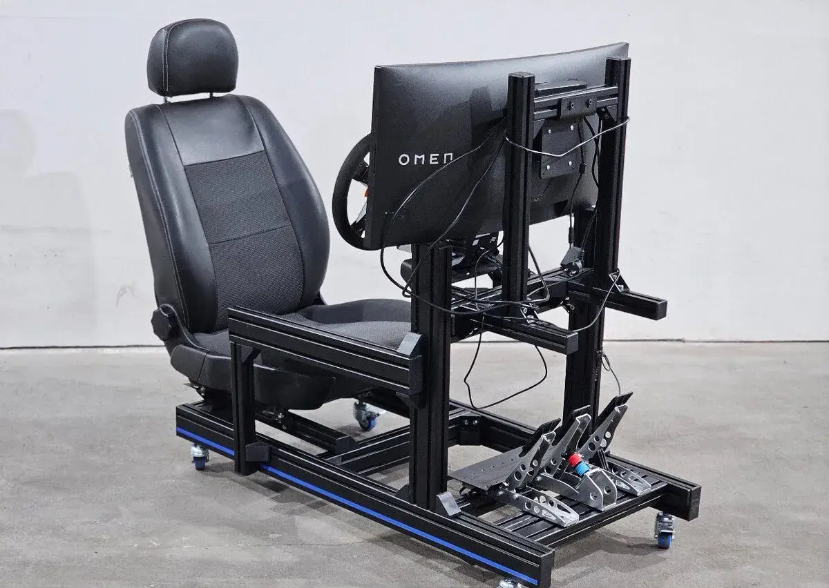 Závodní simulátor SimRig TREQ Fanatec 8Nm CSL DD monitor 34