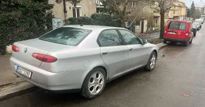 Alfa Romeo 166