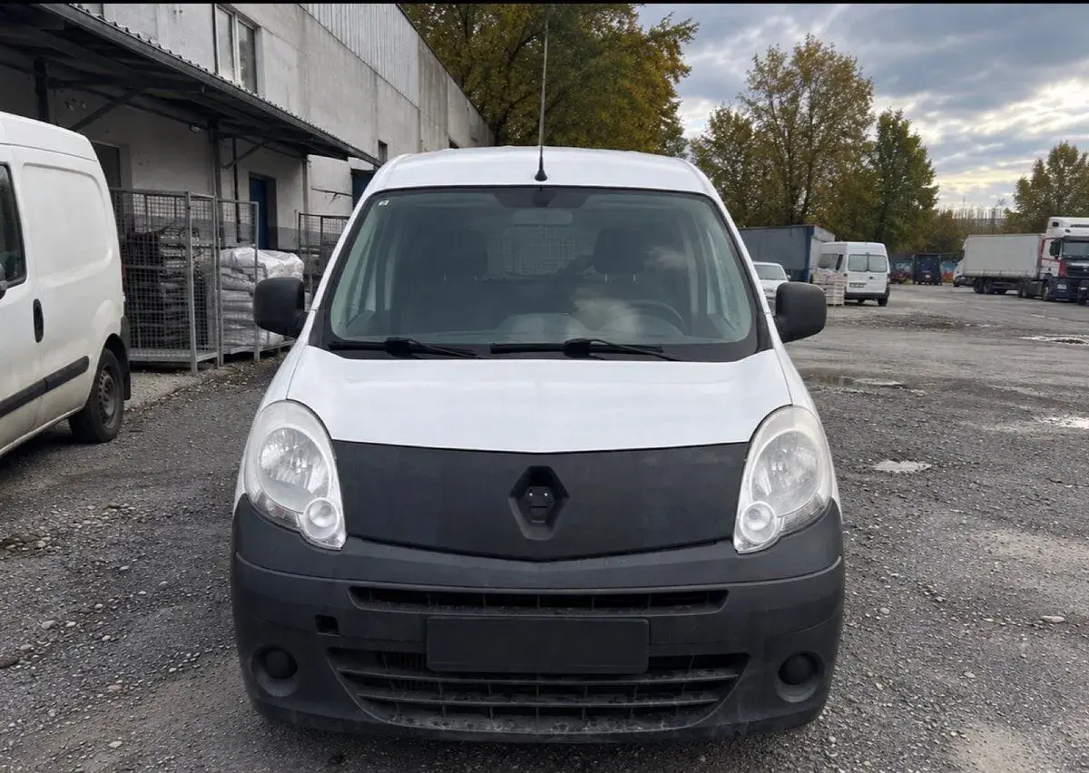 K PRONAJMU KANGOO EXPRES