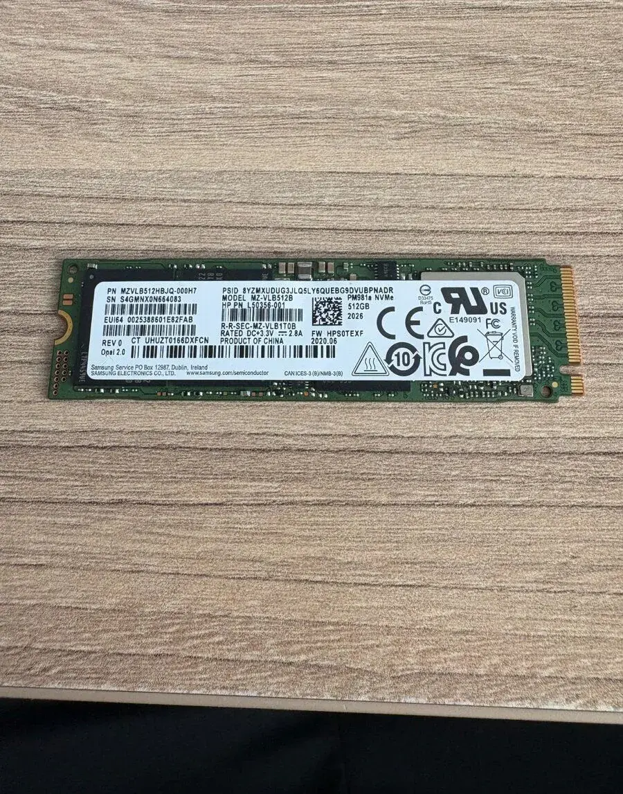 Samsung PM981a 512GB NVMe M.2 SSD – 99 %